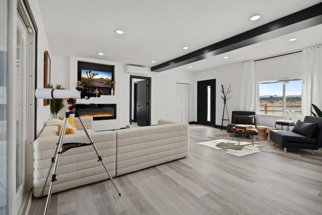 Star Gazers Modern Home On 5 Acres Of Land! Sunfair Heights Extérieur photo