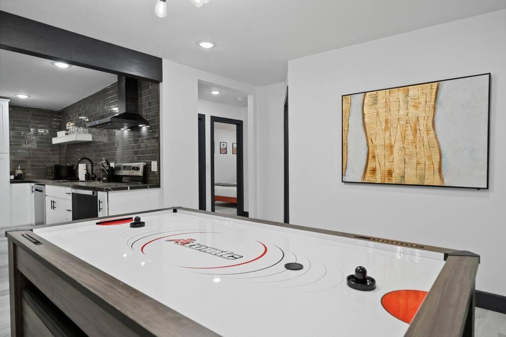 Star Gazers Modern Home On 5 Acres Of Land! Sunfair Heights Extérieur photo