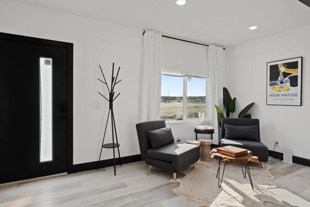 Star Gazers Modern Home On 5 Acres Of Land! Sunfair Heights Extérieur photo
