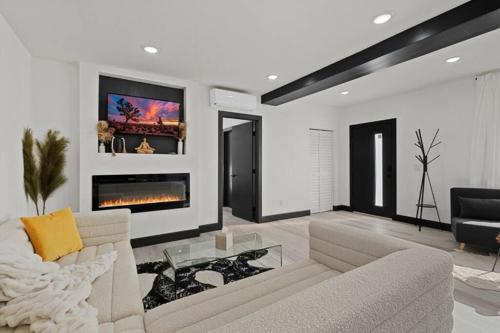 Star Gazers Modern Home On 5 Acres Of Land! Sunfair Heights Extérieur photo